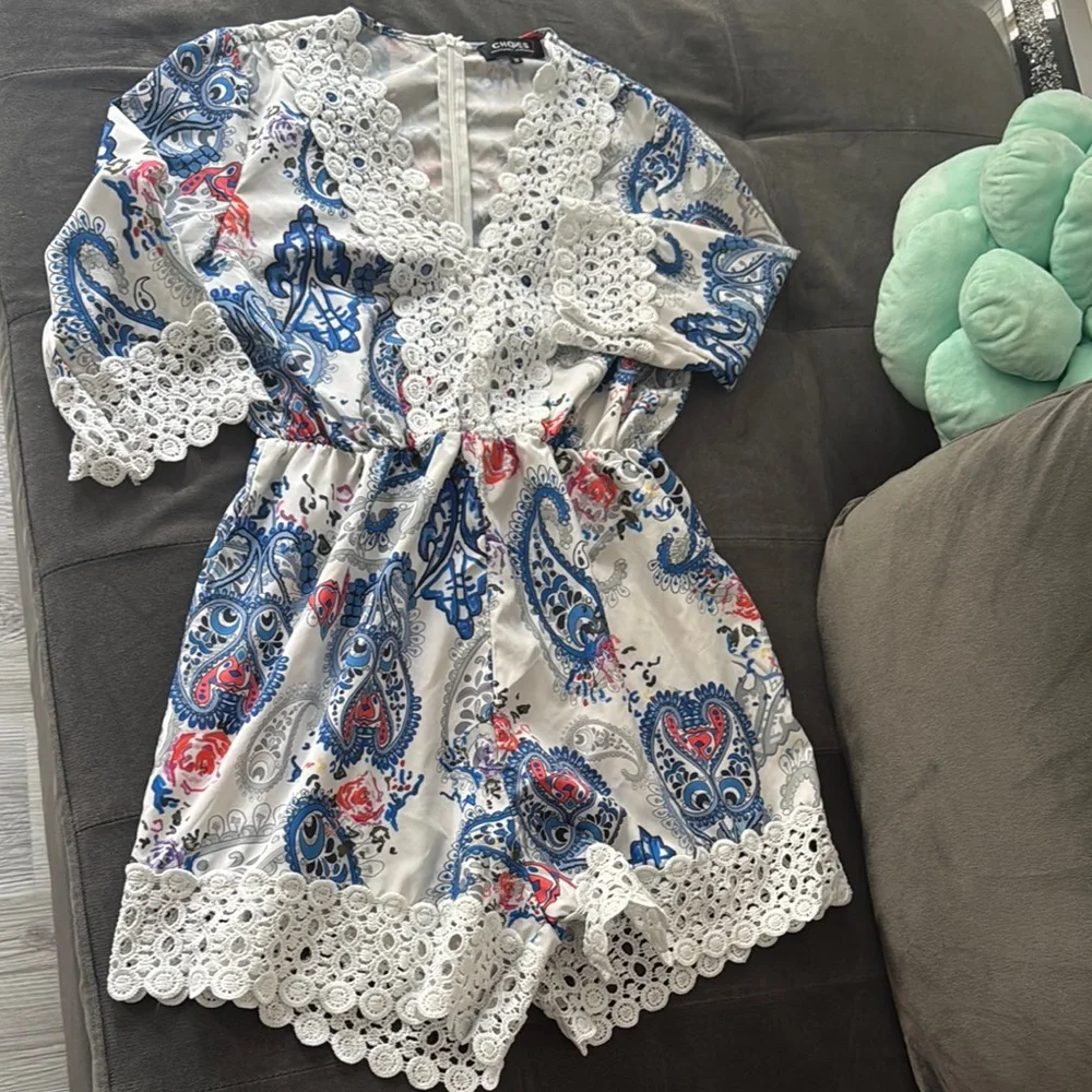 Cute Short Romper - Picture 2 of 6